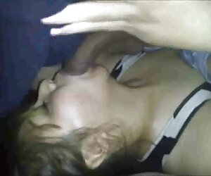 Cô gái tóc vàng xxx video khong che lớn có một đồ chơi khổng lồ